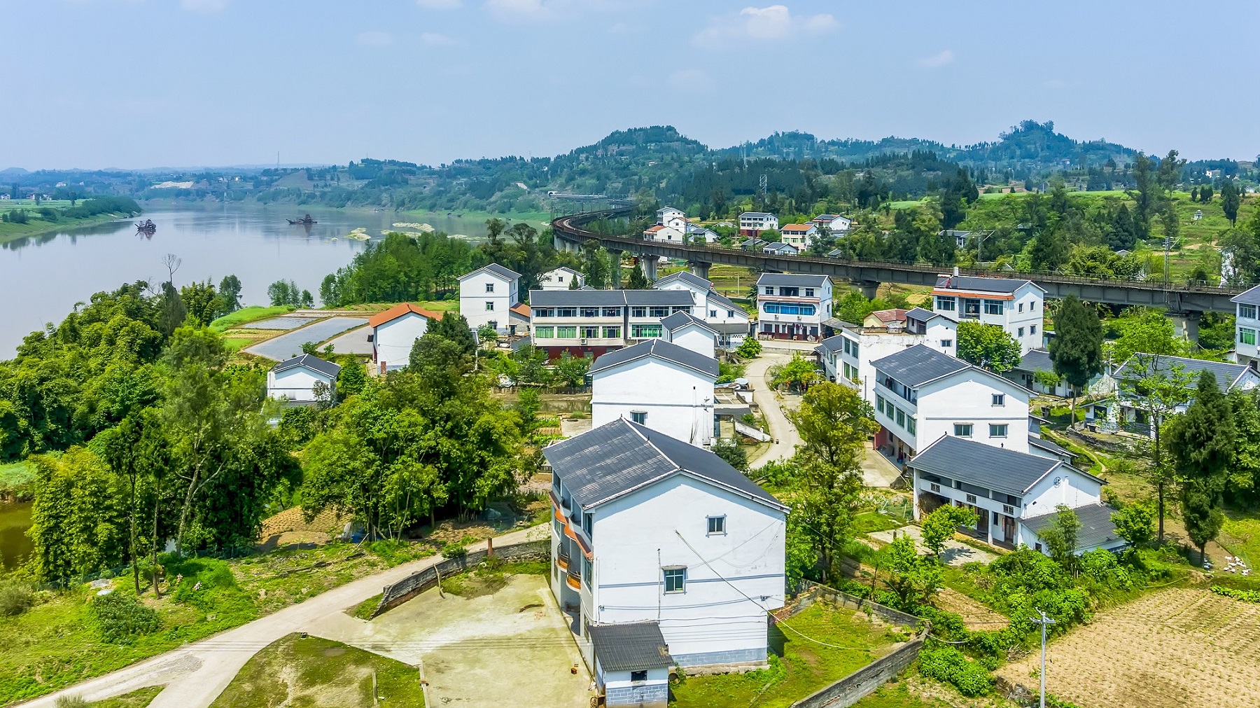 Kinh nghiệm mua nhà ở những khu vực phát triển mới